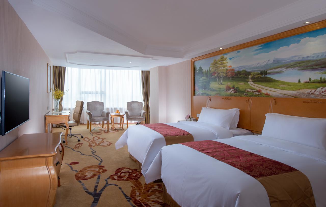 Vienna Hotel Shanghai Fengxian South Bridge Jinhai Road מראה חיצוני תמונה